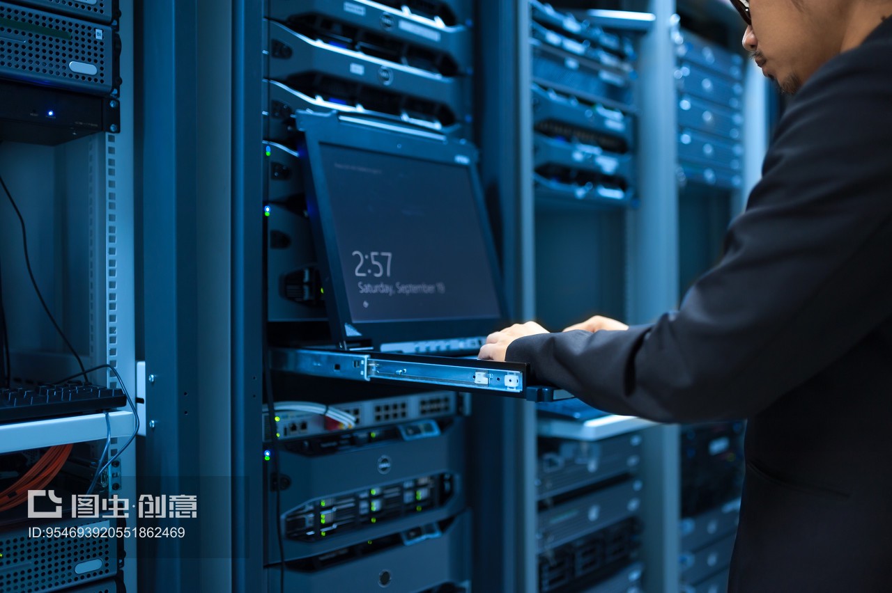 數(shù)據(jù)中心 現(xiàn)代企業(yè)數(shù)據(jù)處理與存儲的基石